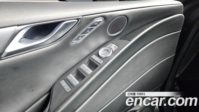 Genesis G80 2022 — Photo 23/30