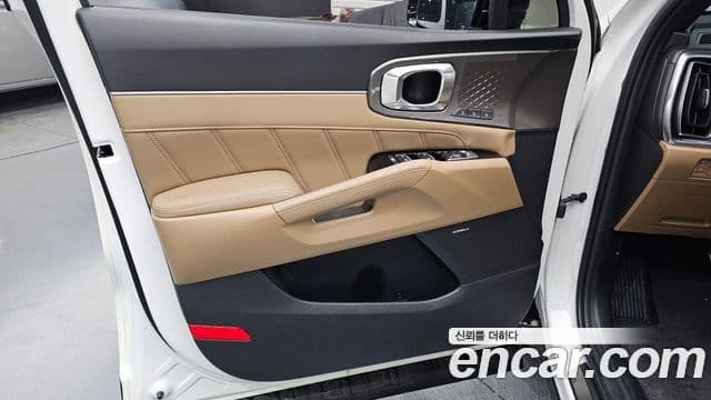 Kia Sorento 2024 — Photo 10/32
