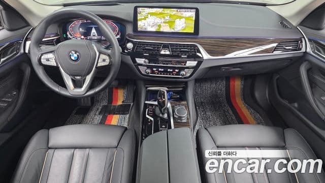 BMW 5 Series 2023 — фото 7 из 20