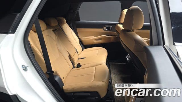 Kia Sorento 2021 — ფოტო 11/20