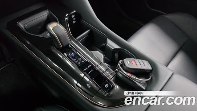 Toyota Crown Crossover 2025 — ფოტო 9/20