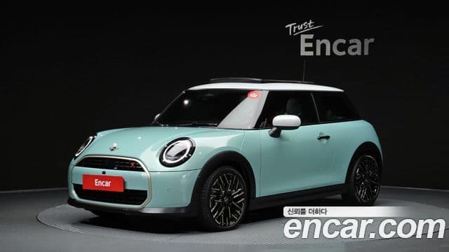 Mini Cooper S 2024 — Фото 9/20