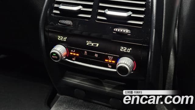 BMW 5 Series 2019 — Şəkil 17/20