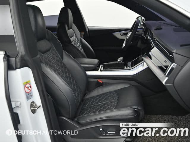 Audi Q7 2021 — Şəkil 9/20