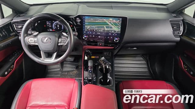 Lexus NX450h+ 2023 — ფოტო 7/20