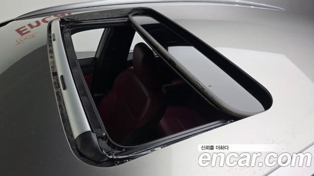 Lexus NX450h+ 2023 — ფოტო 19/20