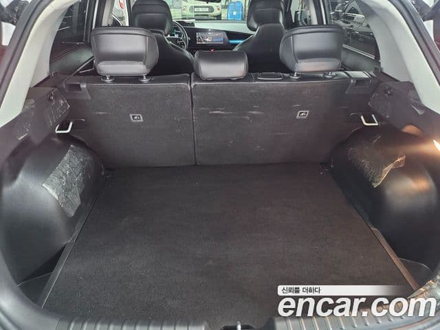 Kia Niro 2022 — Фото 16/20