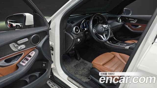 Mercedes-Benz GLC-Class 2022 — Şəkil 21/31