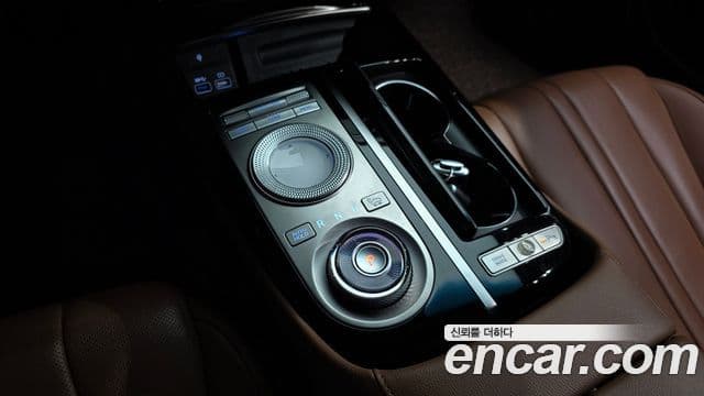 Genesis Electrified G80 2020 — Şəkil 9/20