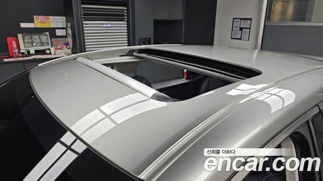 Lexus ES300h 2021 — Photo 13/30