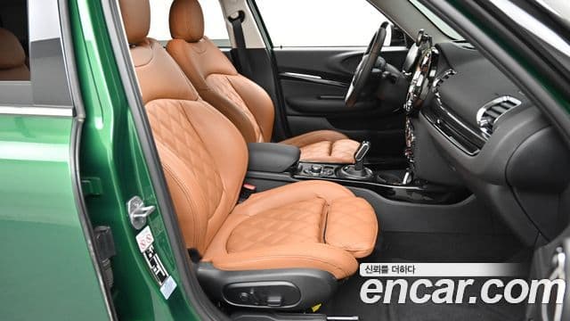 Mini Cooper Clubman 2022 — фото 9 из 20