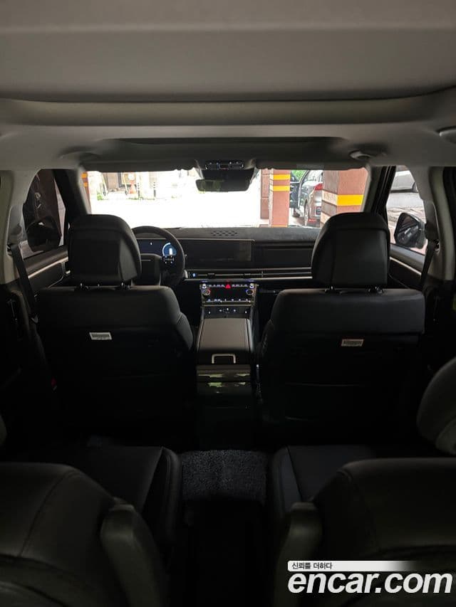 Hyundai Santa Fe 2025 — Şəkil 10/17