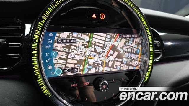 Mini Cooper S 2022 — фото 14 из 20