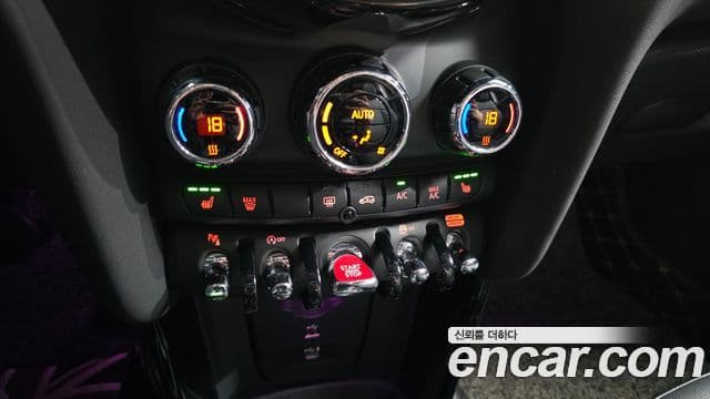 Mini Cooper S 2022 — ფოტო 18/20