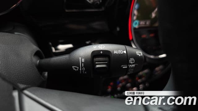 Mini Cooper Clubman 2022 — Фото 16/20