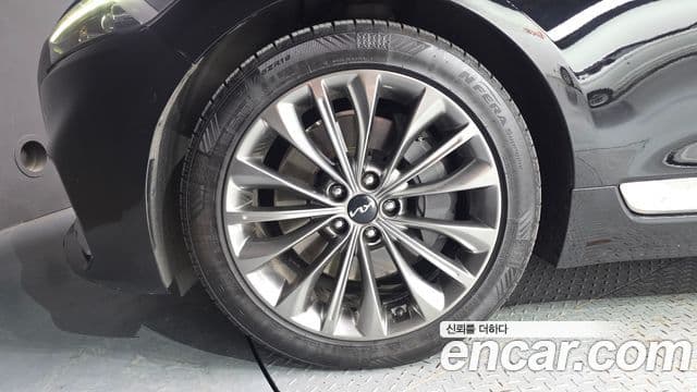 Kia The K9 2022 — фото 5 из 20