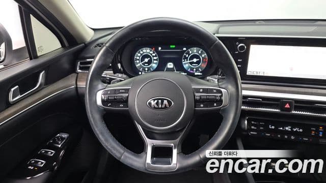 Kia K5 2021 — Şəkil 14/20