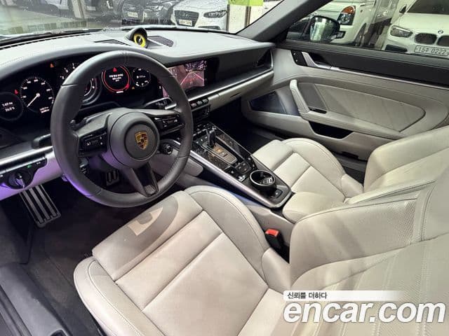 Porsche 911 2022 — Şəkil 7/20