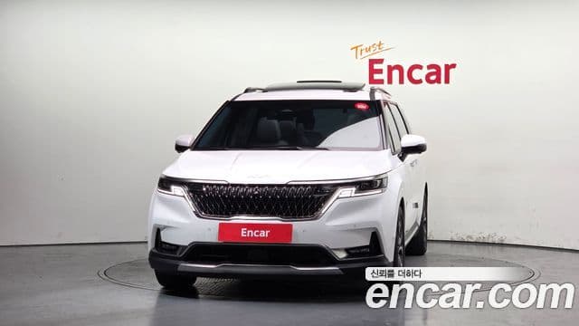 Kia Carnival 2022 — Фото 2/15