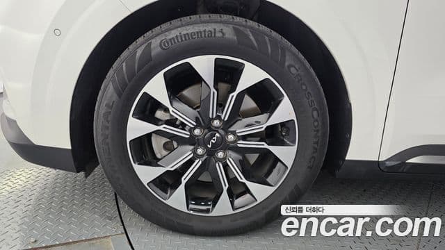 Kia Carnival 2022 — Фото 4/15