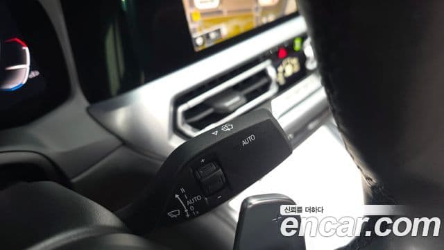 BMW 4 Series 2023 — ფოტო 17/20