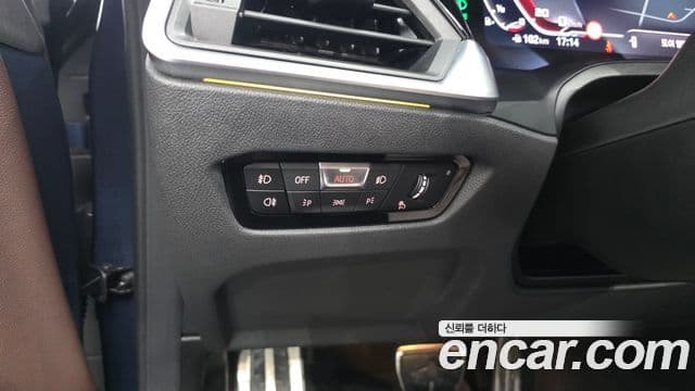 BMW 4 Series 2023 — ფოტო 18/20