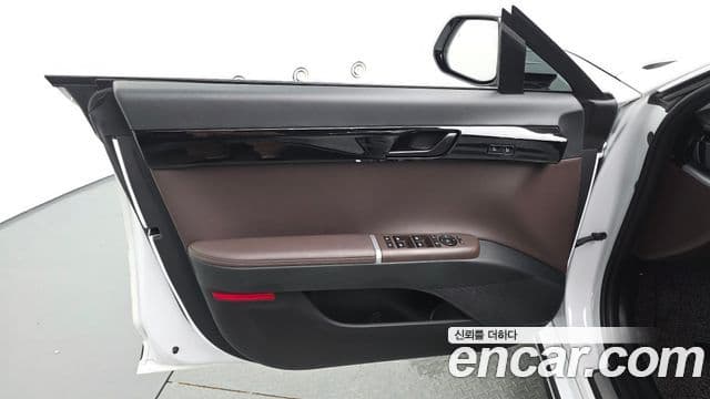 Hyundai Grandeur Hybrid 2025 — Photo 4/32