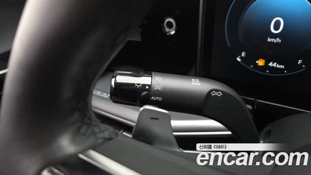 Hyundai Grandeur Hybrid 2025 — Photo 29/32