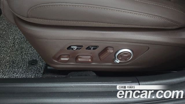 Hyundai Grandeur Hybrid 2025 — Photo 3/32