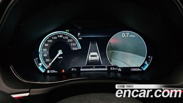 Genesis GV70 2021 — Şəkil 8/20
