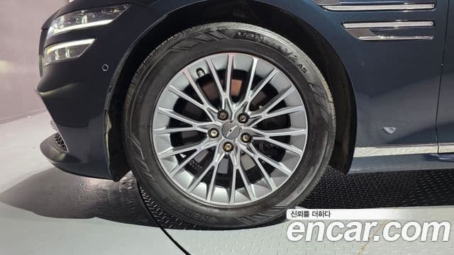 Genesis Electrified G80 2023 — фото 5 из 20