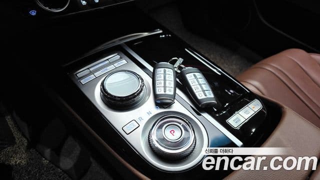 Genesis Electrified G80 2023 — фото 9 из 20