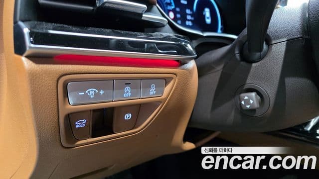 Genesis Electrified G80 2023 — фото 12 из 20