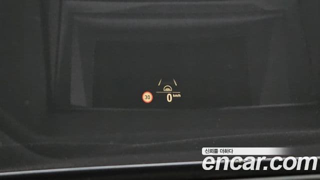 BMW 5 Series 2019 — ფოტო 18/20