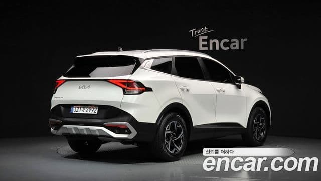 Kia Sportage 2022 — Фото 2/20