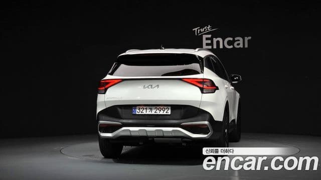 Kia Sportage 2022 — Фото 4/20
