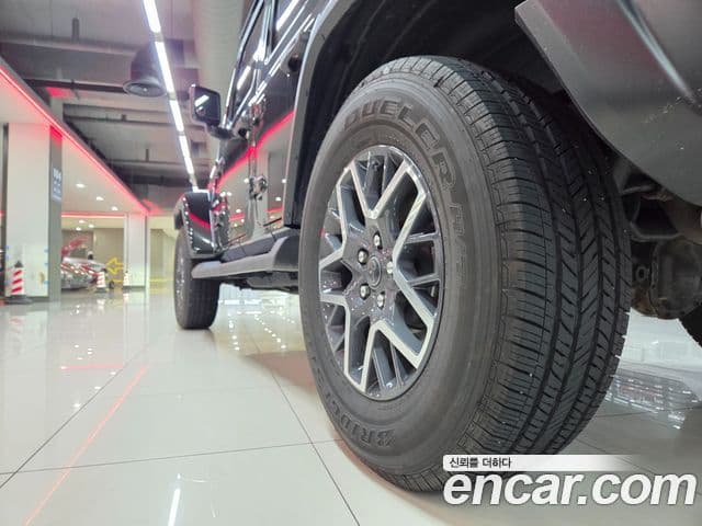Jeep Wrangler 2024 — ფოტო 16/16
