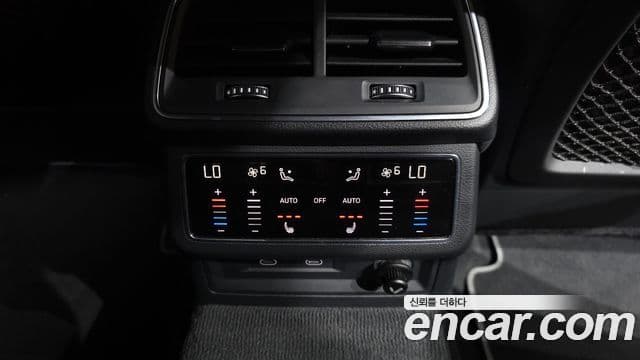 Audi A7 2021 — Фото 18/20