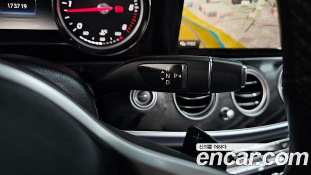 Mercedes-Benz E-Class 2020 — Şəkil 9/20