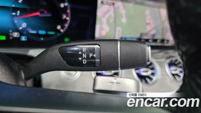 Mercedes-Benz E-Class 2021 — фото 9 из 20