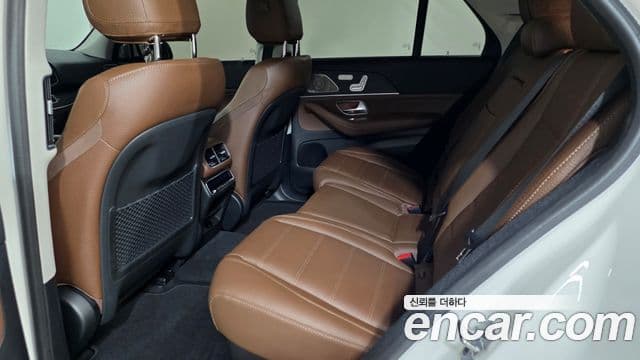 Mercedes-Benz GLE-Class 2025 — ფოტო 9/20