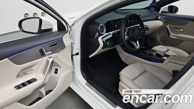 Mercedes-Benz A-Class 2021 — Şəkil 10/20