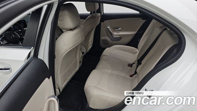 Mercedes-Benz A-Class 2021 — Şəkil 11/20