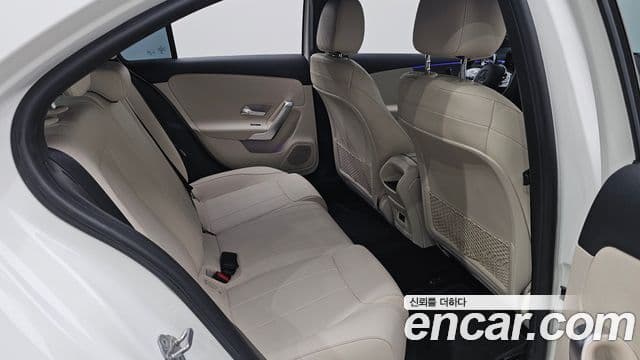Mercedes-Benz A-Class 2021 — Şəkil 12/20