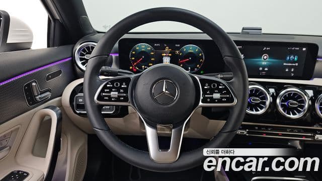 Mercedes-Benz A-Class 2021 — Şəkil 13/20