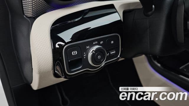 Mercedes-Benz A-Class 2021 — Şəkil 18/20