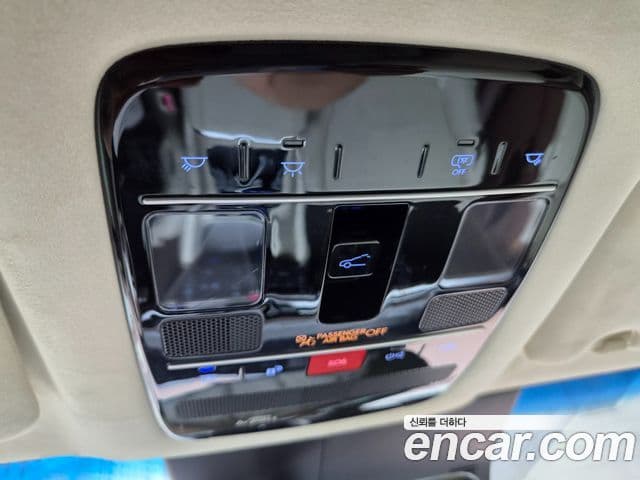 Hyundai Grandeur 2023 — ფოტო 13/16