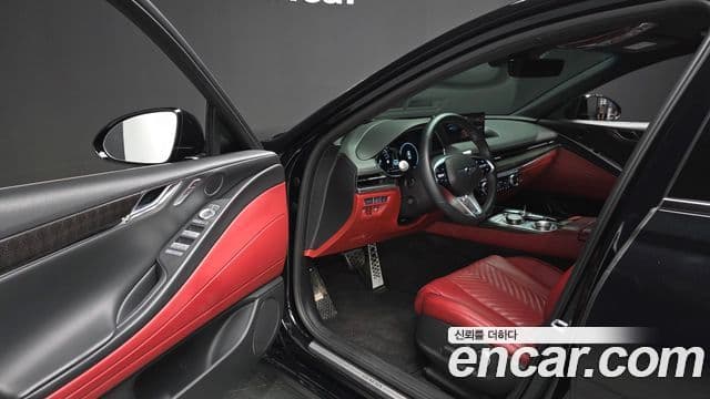 Genesis Electrified G80 2023 — ფოტო 10/20