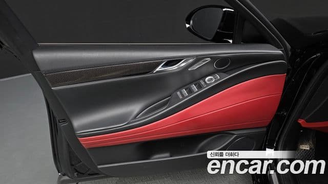Genesis G80 2023 — Photo 24/35