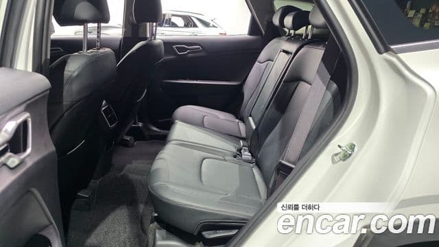 Kia Sportage 2021 — фото 11 из 20